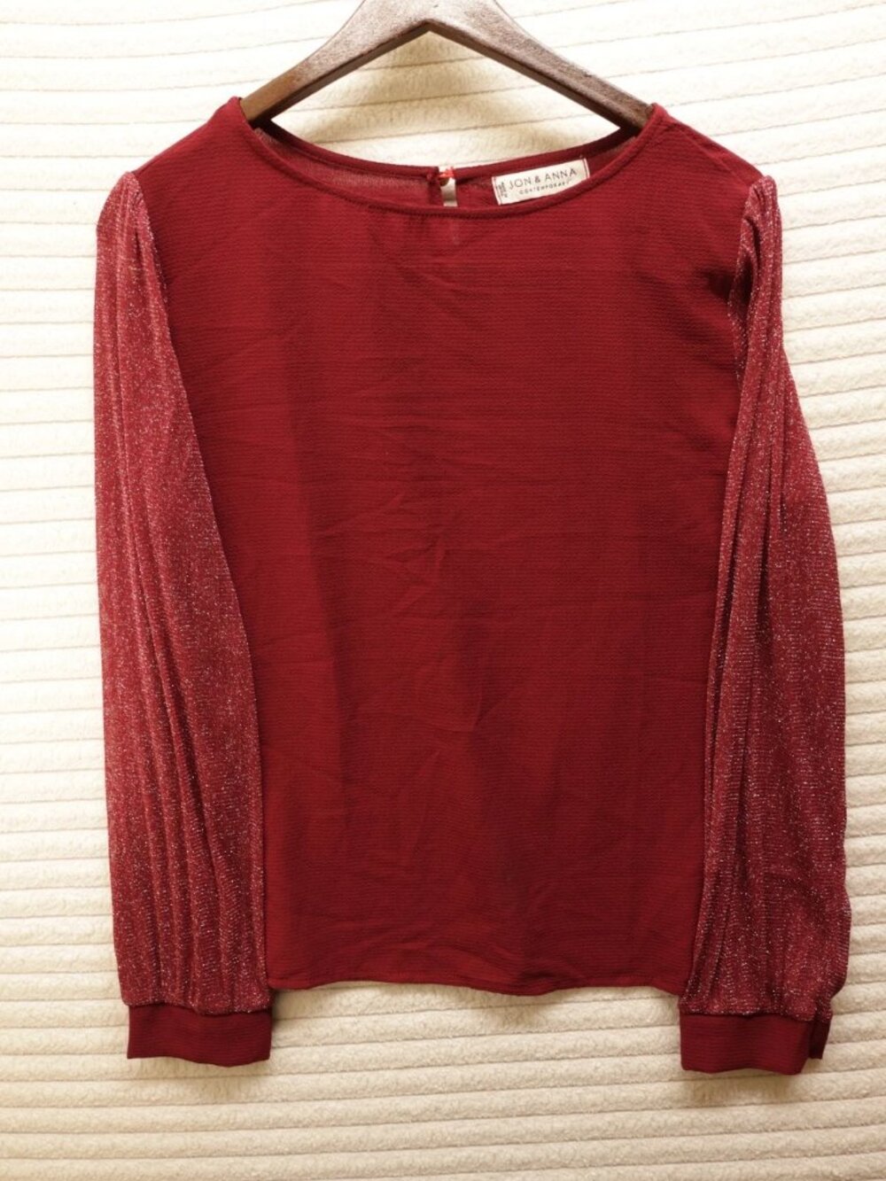 Jon & Anna M Contemporary Ranch Wear Slinky Western Top in Maroon Red FLAW stain